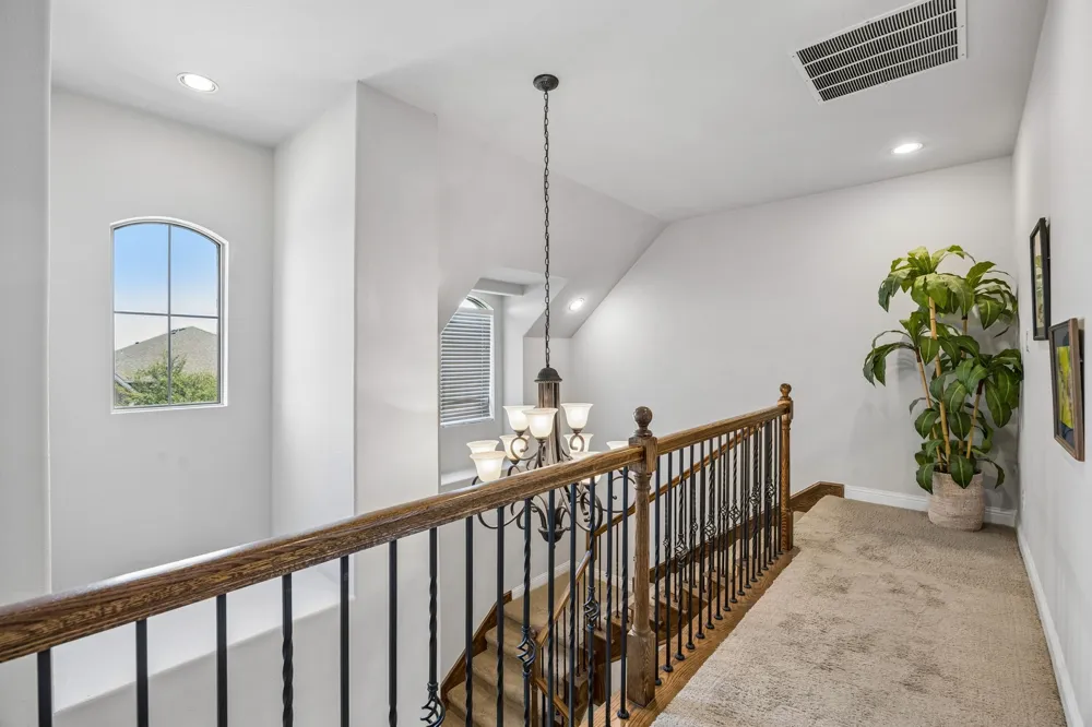 4921 Empire Way Irving, TX 75038