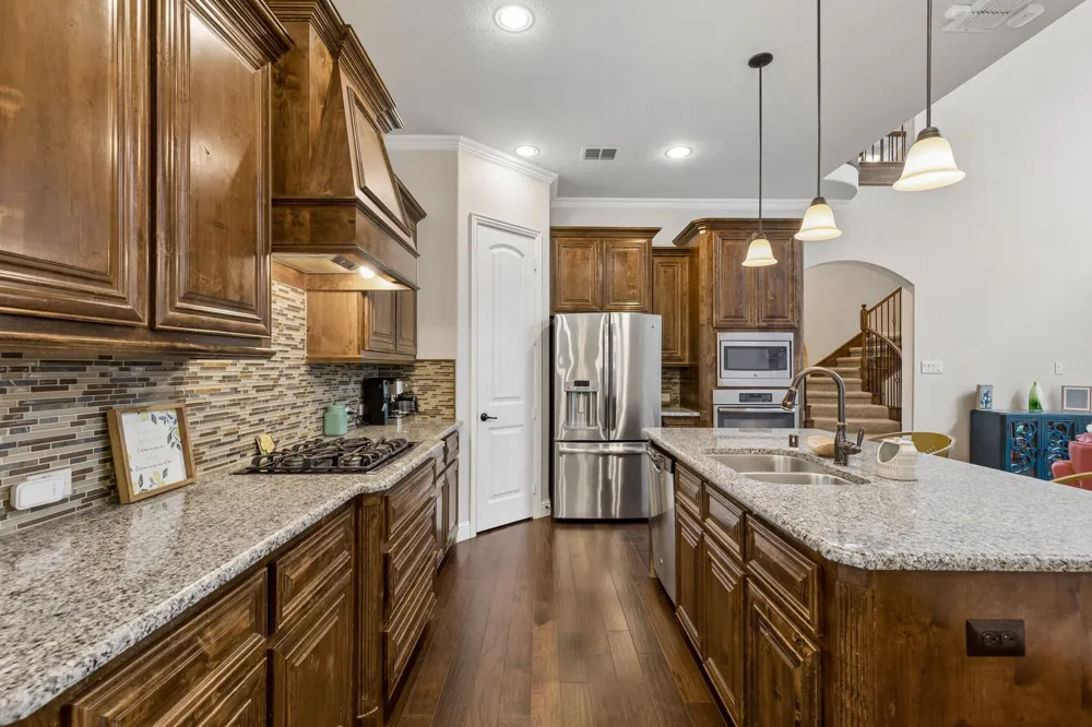 4921 Empire Way Irving, TX 75038
