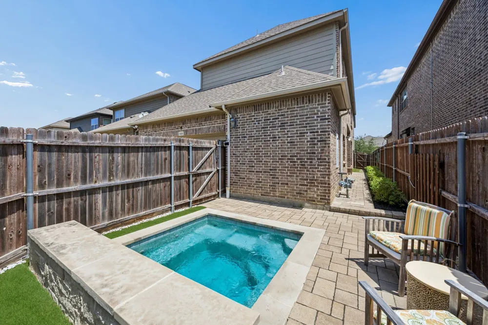 4921 Empire Way Irving, TX 75038