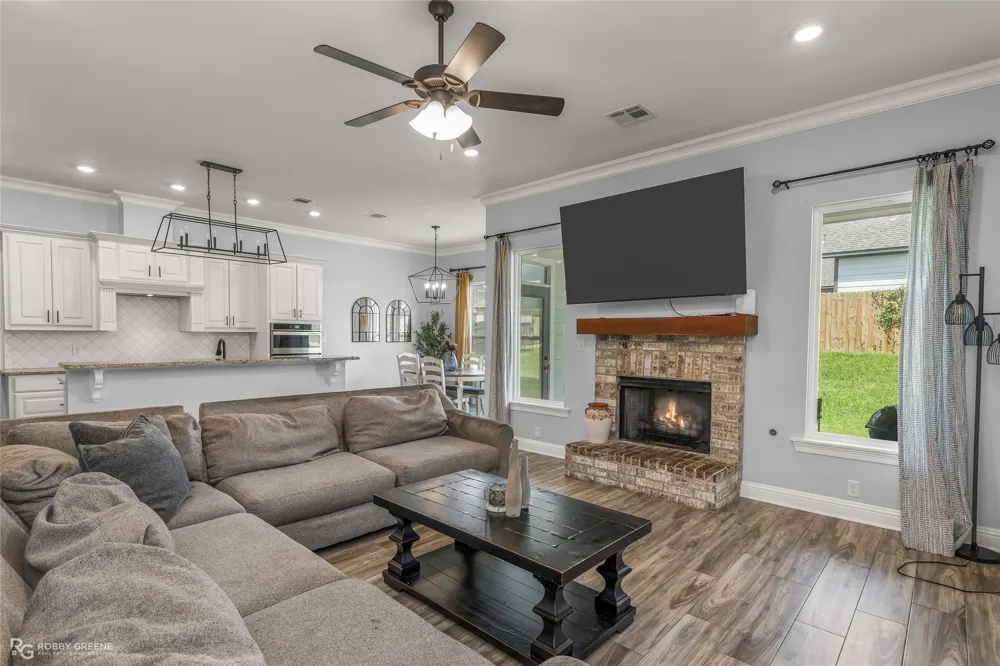 608 Lessie Drive Stonewall, LA 71078