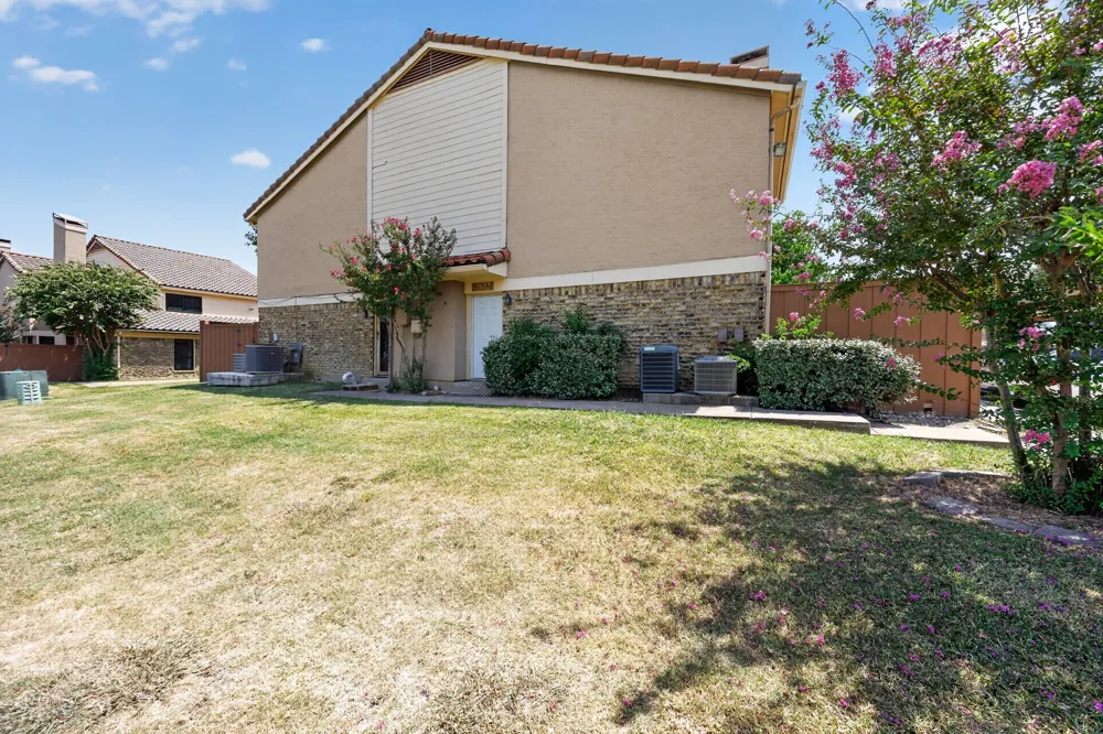 2632 Piedras Irving, TX 75038