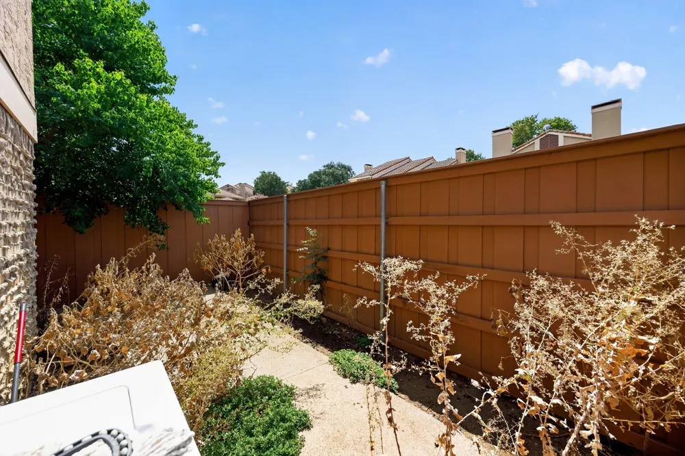 2632 Piedras Irving, TX 75038