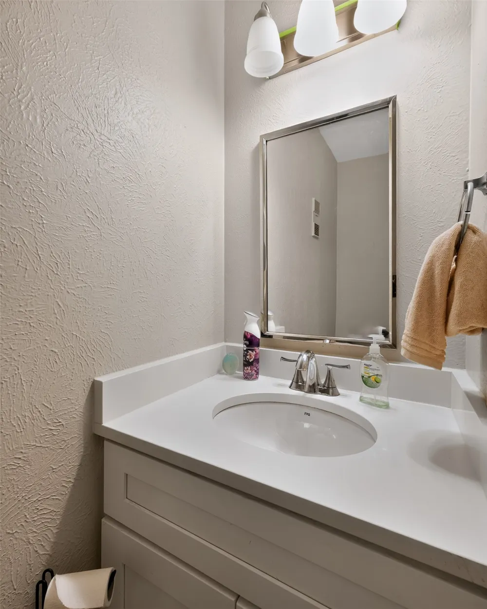 2632 Piedras Irving, TX 75038