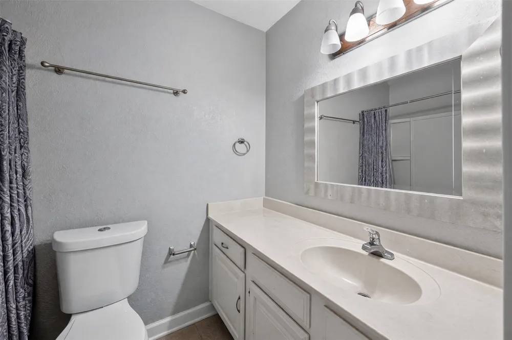 2632 Piedras Irving, TX 75038