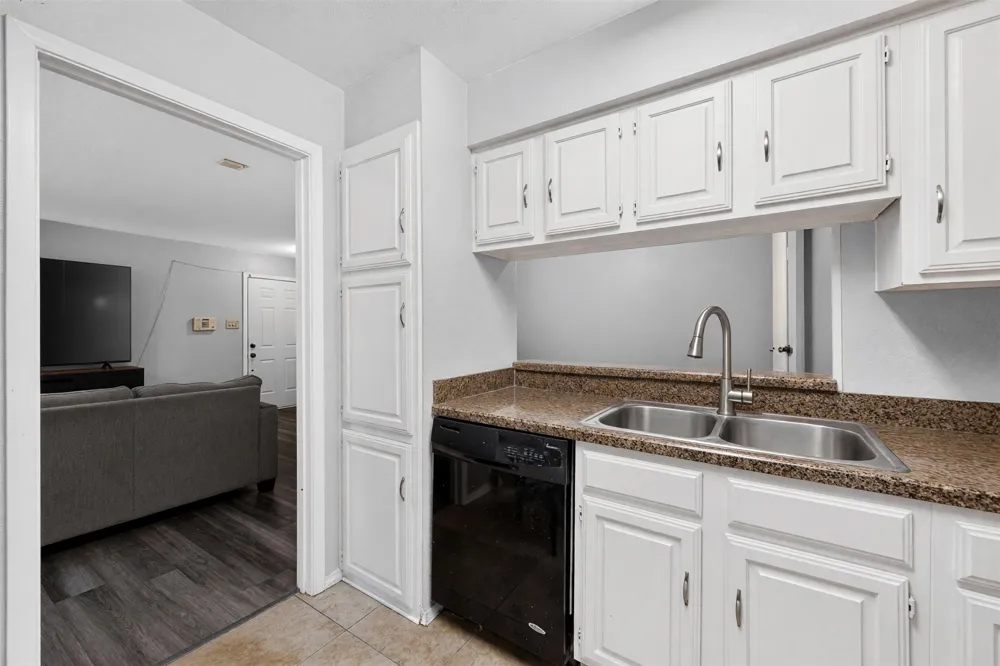 2632 Piedras Irving, TX 75038