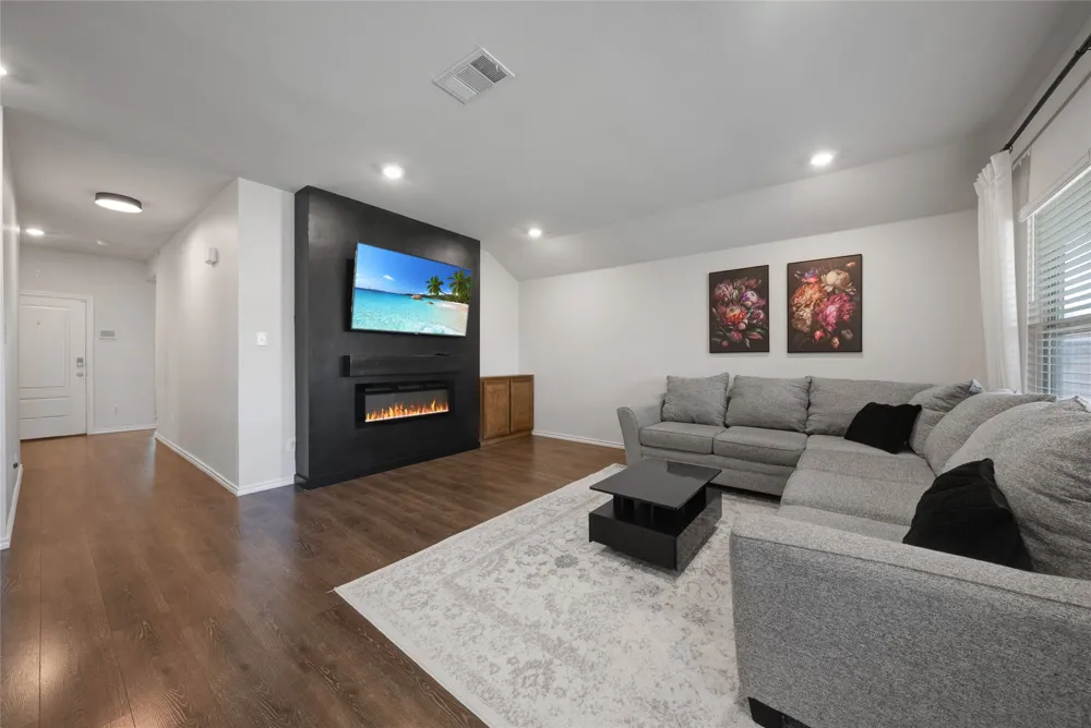 13113 Don Fisher Lane Providence Village, TX 76227