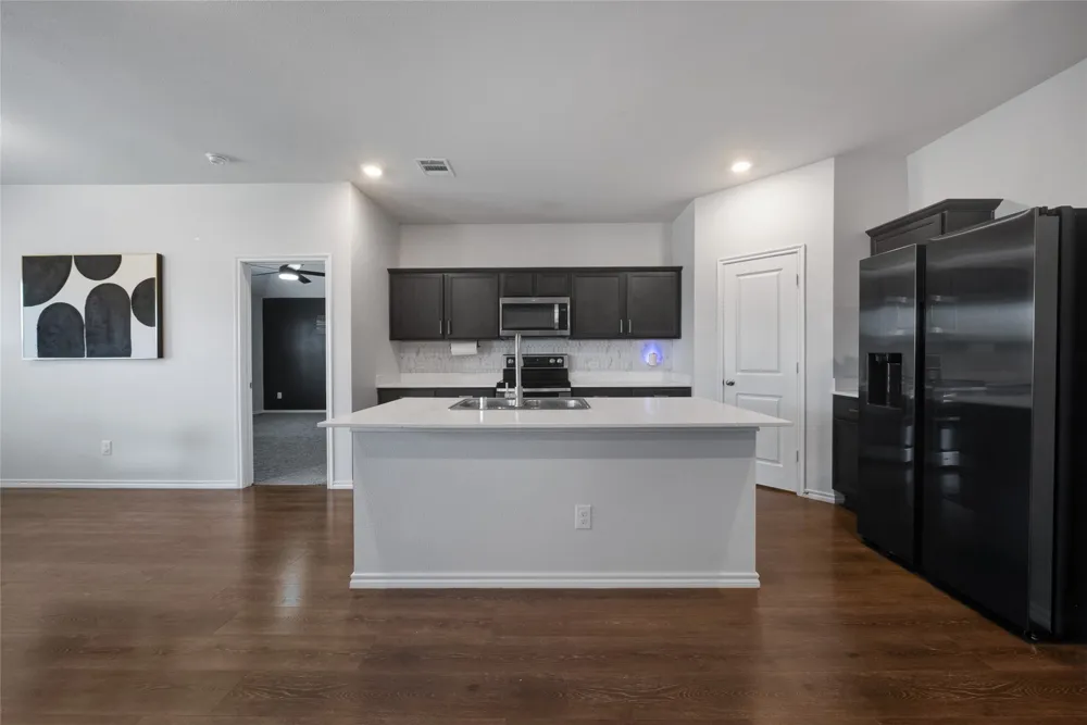 13113 Don Fisher Lane Providence Village, TX 76227