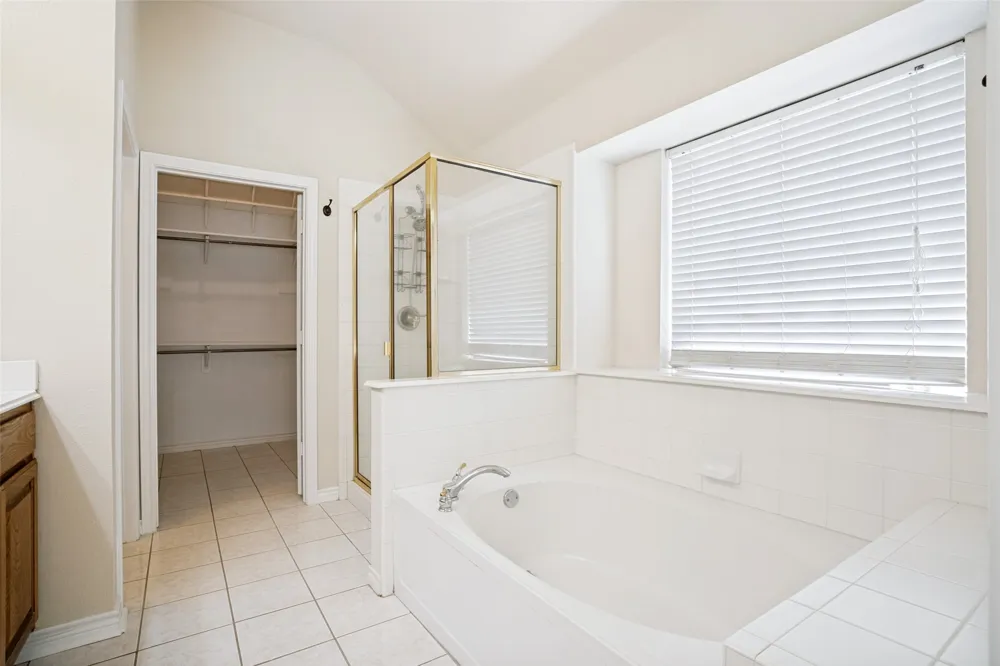 110 Blue Bonnet Circle Justin, TX 76247