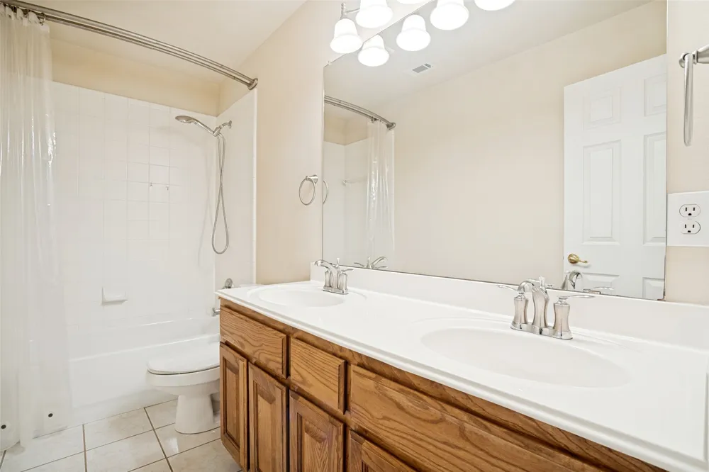 110 Blue Bonnet Circle Justin, TX 76247