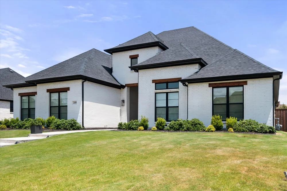 2109 Glenbrook Street Haslet, TX 76052