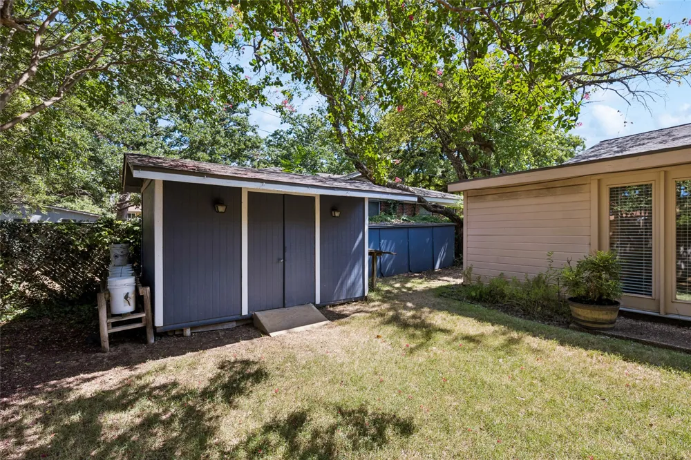 505 Caduceus Lane Hurst, TX 76053