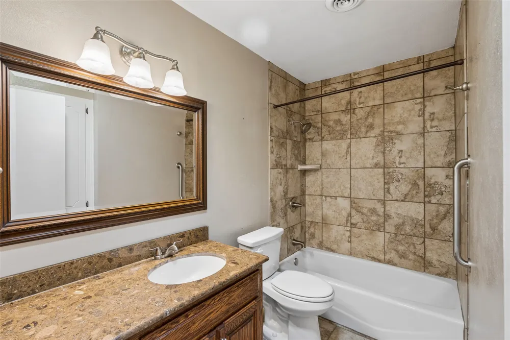 505 Caduceus Lane Hurst, TX 76053
