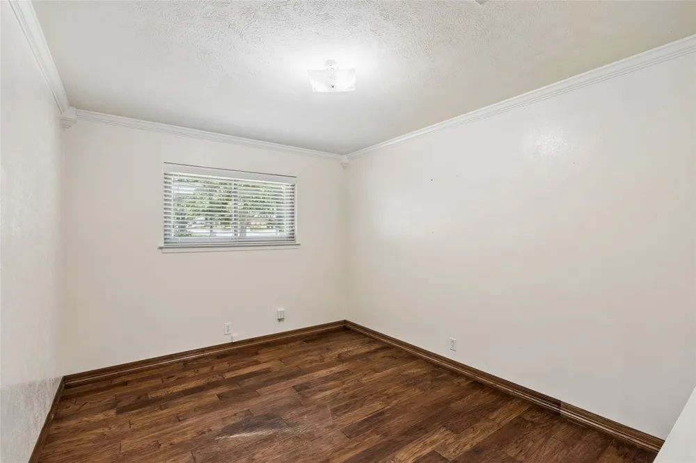 505 Caduceus Lane Hurst, TX 76053