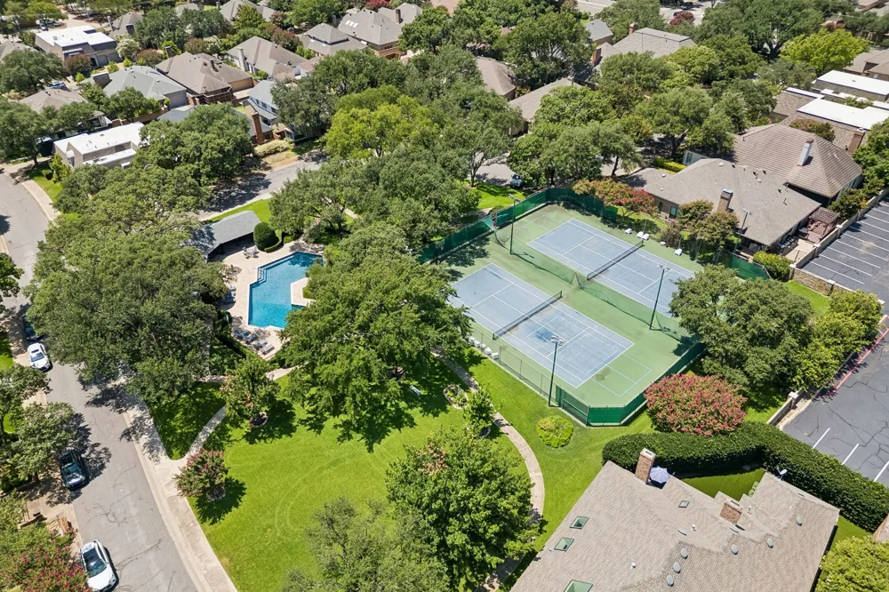 6015 Shetland Drive Dallas, TX 75230