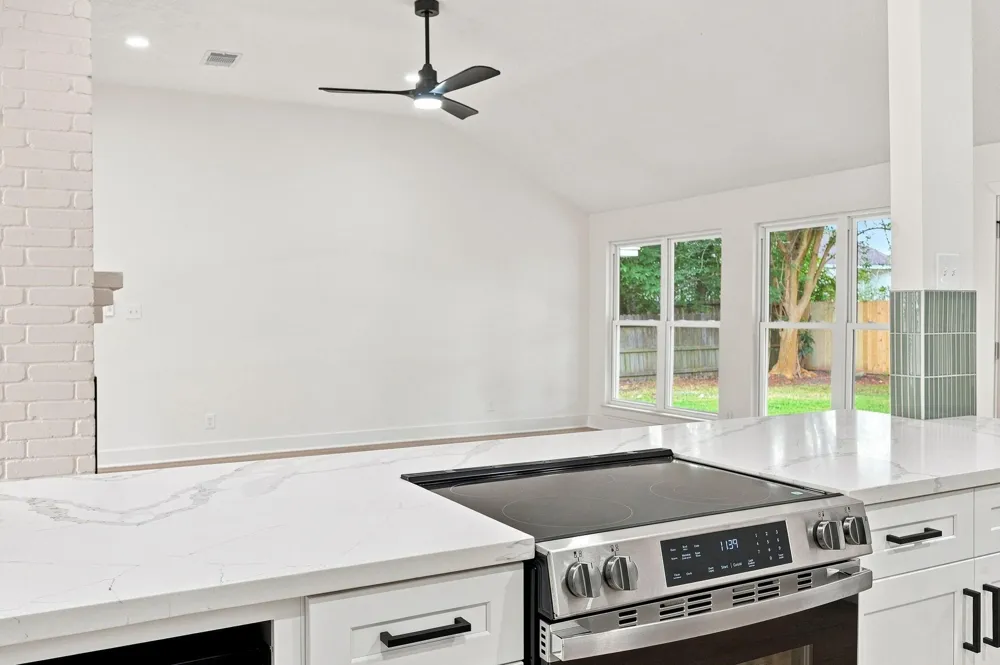 1512 Windsor Drive Friendswood, TX 77546