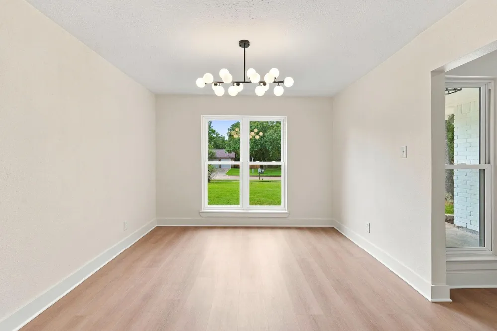 1512 Windsor Drive Friendswood, TX 77546