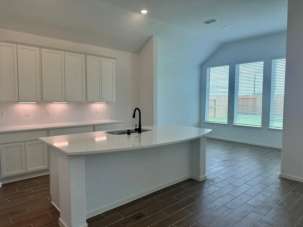13623 Lago Vista Drive Iowa Colony, TX 77583