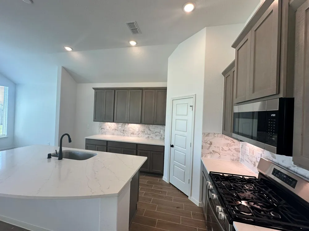 13631 Lago Vista Drive Iowa Colony, TX 77583