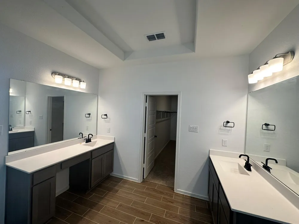 13631 Lago Vista Drive Iowa Colony, TX 77583