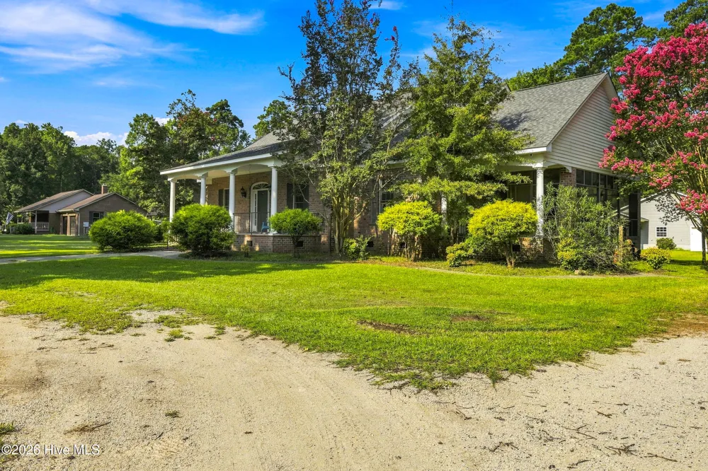 801 Sawmill Landing Road Bath, NC 27808