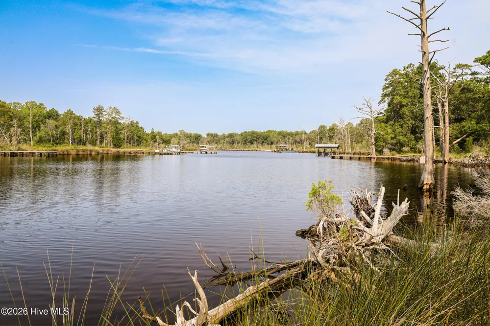801 Sawmill Landing Road Bath, NC 27808