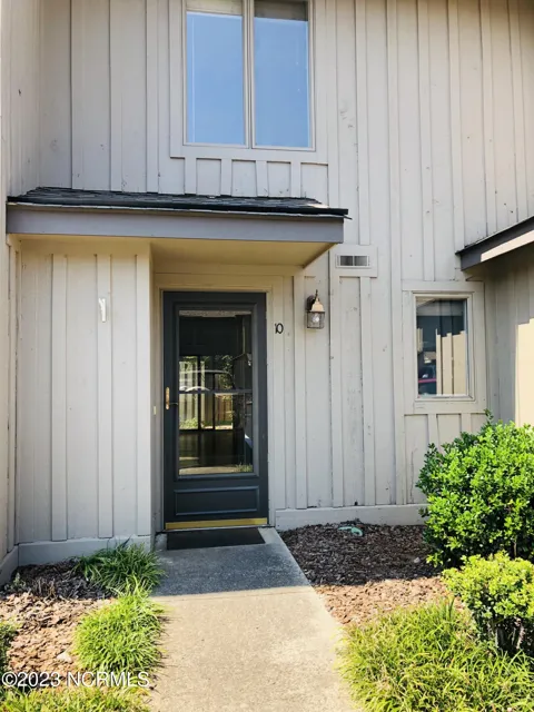 940 Linden Road #Unit 10