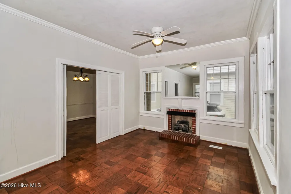 114 E Clay Street Whiteville, NC 28472