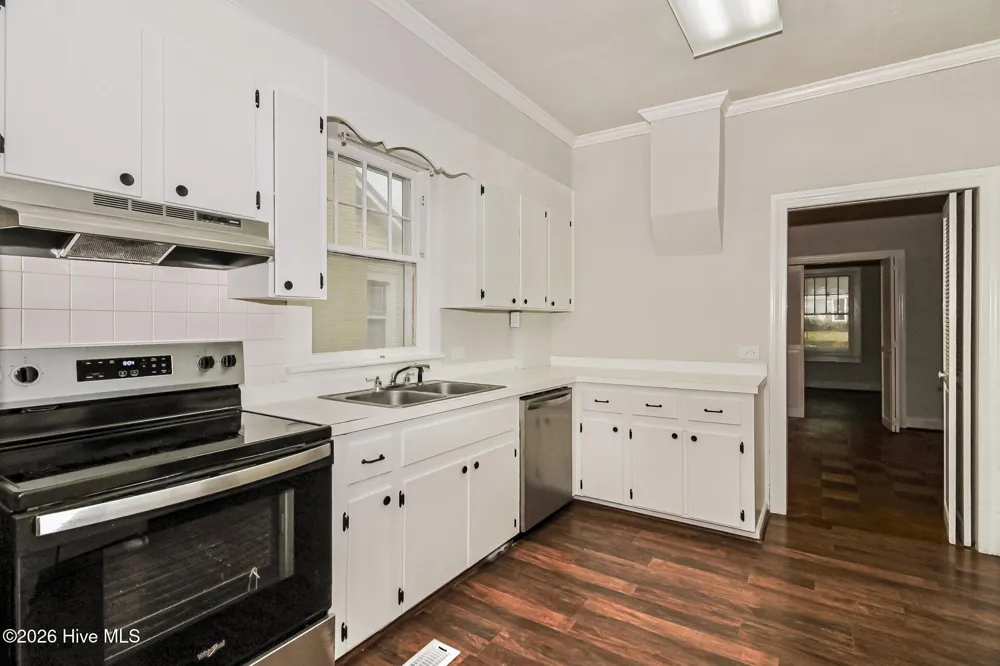 114 E Clay Street Whiteville, NC 28472