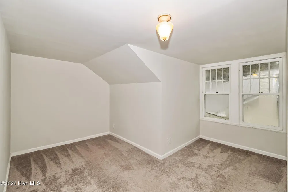 114 E Clay Street Whiteville, NC 28472