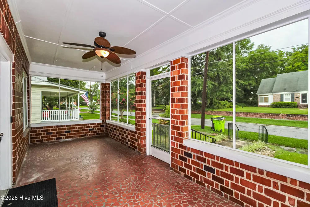 114 E Clay Street Whiteville, NC 28472