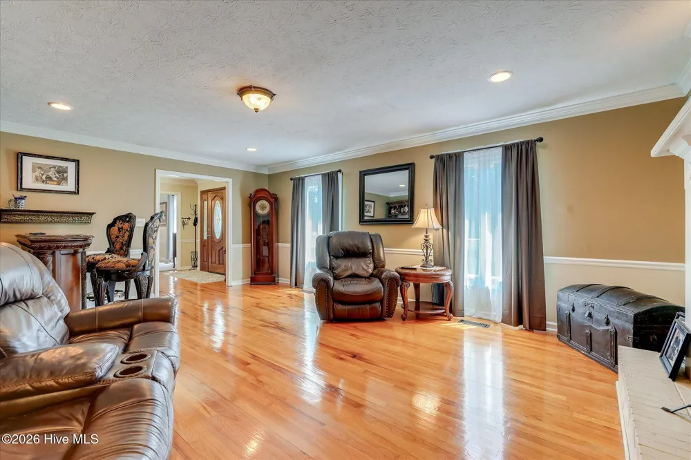 13591 Us Highway 1 Wrens, GA 30833