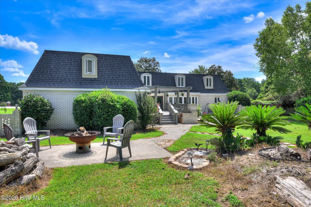 13591 Us Highway 1 Wrens, GA 30833