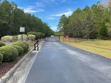 201 Garbacon Drive Beaufort, NC 28516
