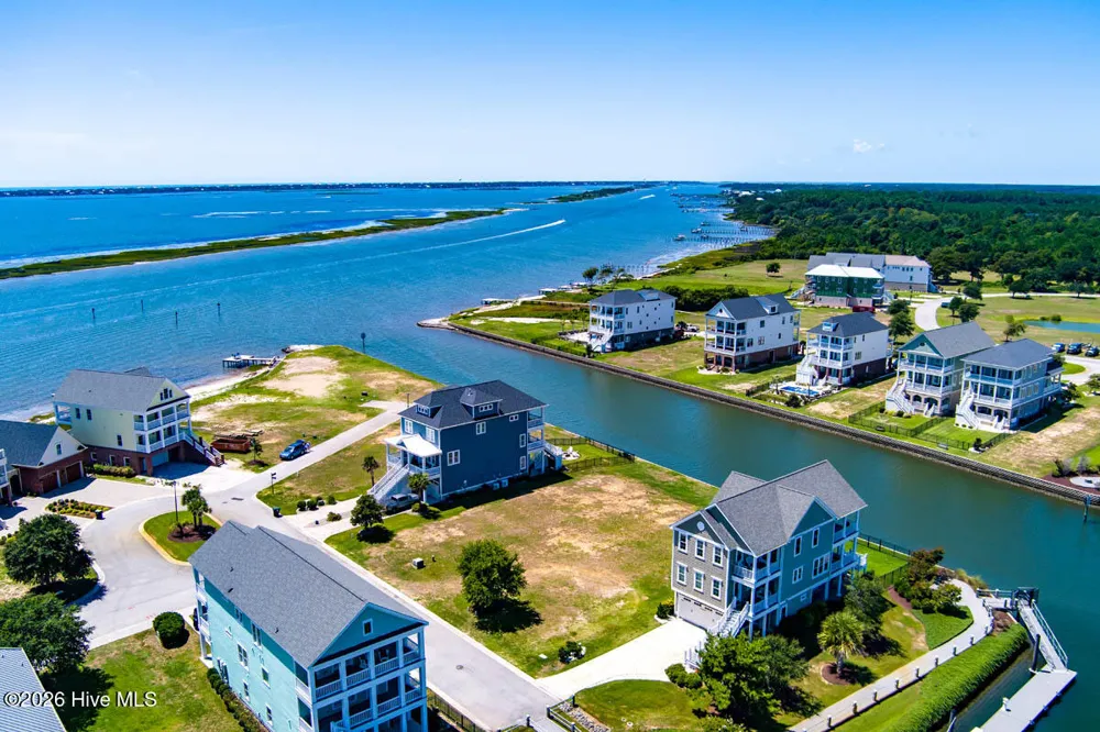 329 Oxton Place Newport, NC 28570
