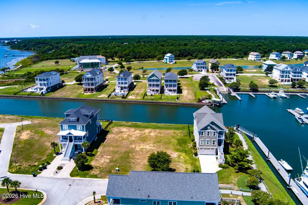 329 Oxton Place Newport, NC 28570