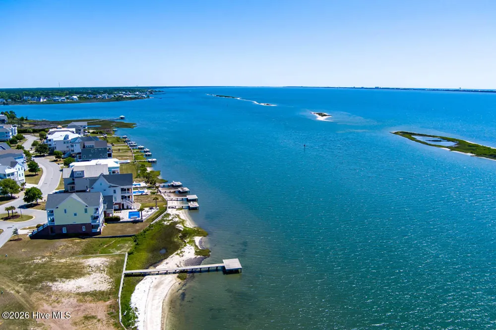 329 Oxton Place Newport, NC 28570
