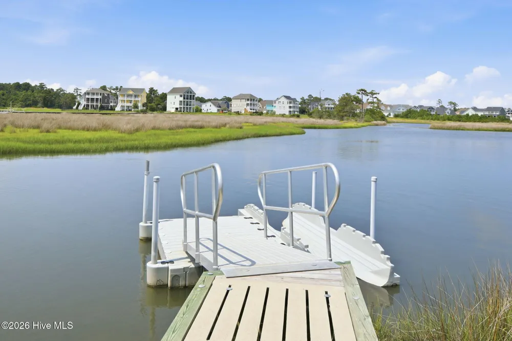 329 Oxton Place Newport, NC 28570