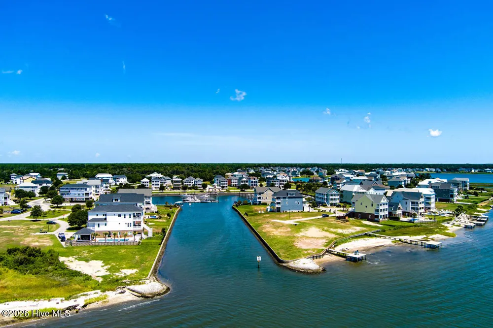 329 Oxton Place Newport, NC 28570