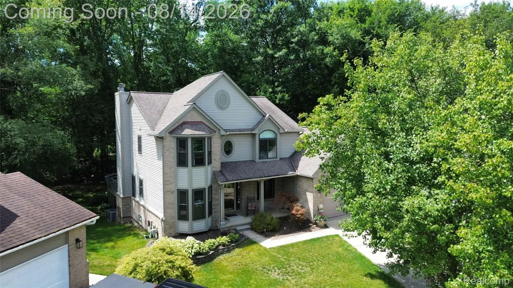 2525 Baltusrol Court Commerce Charter Township, MI 48382