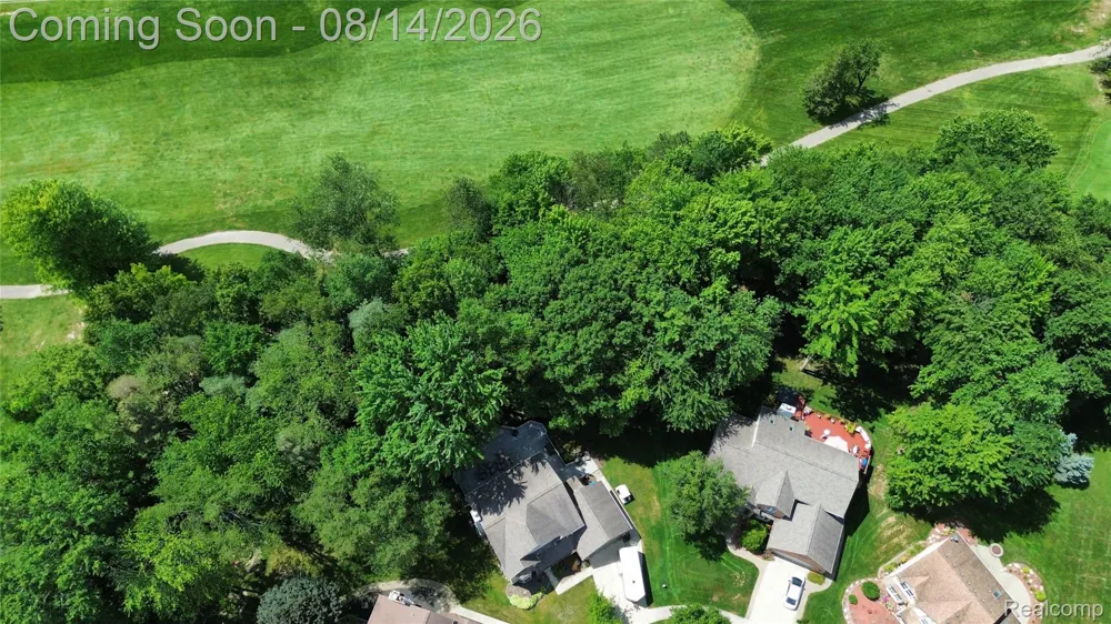 2525 Baltusrol Court Commerce Charter Township, MI 48382