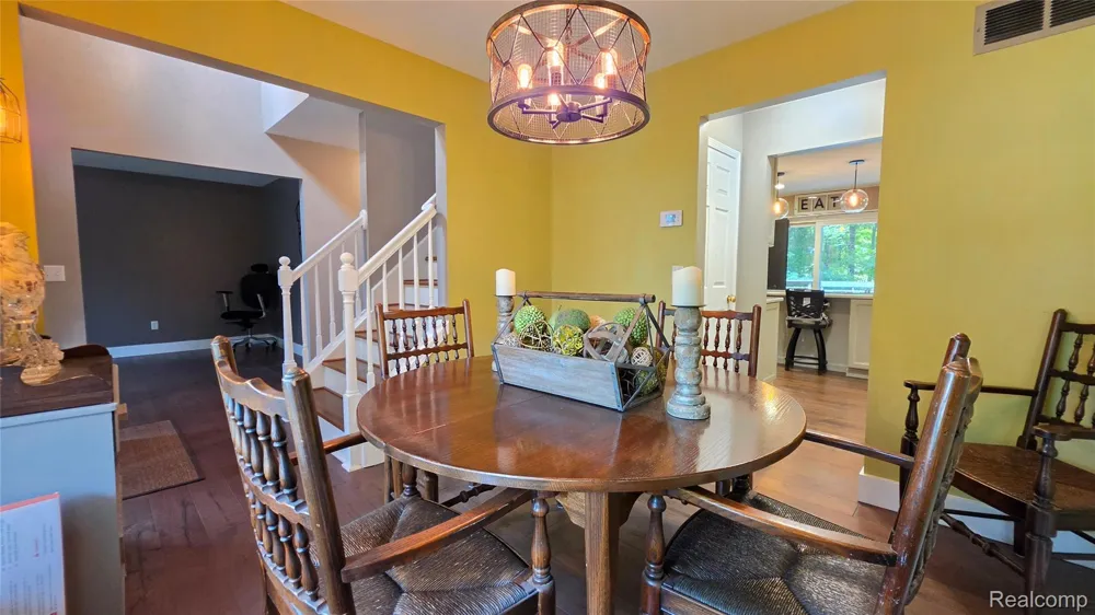 2525 Baltusrol Court Commerce Charter Township, MI 48382
