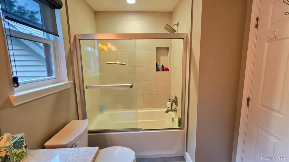 2525 Baltusrol Court Commerce Charter Township, MI 48382