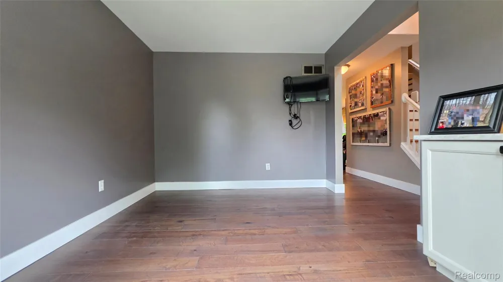 2525 Baltusrol Court Commerce Charter Township, MI 48382