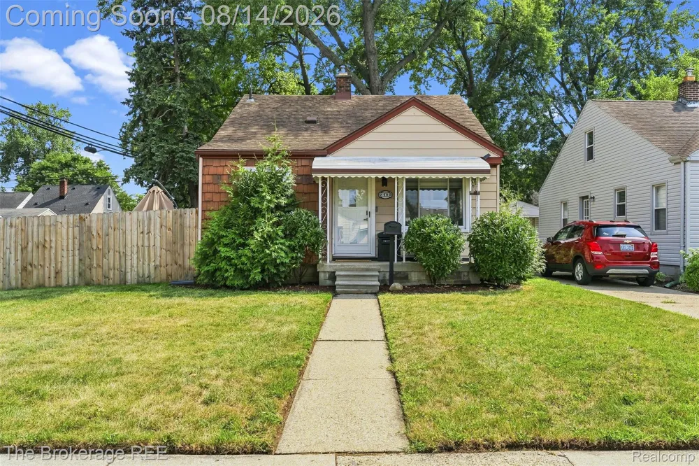 2190 Mapledale Street Ferndale City, MI 48220