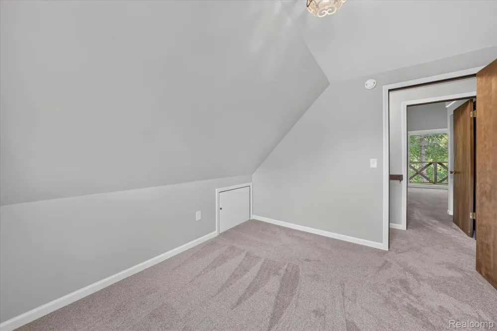 4235 Lake Grove Court White Lake Charter Township, MI 48383