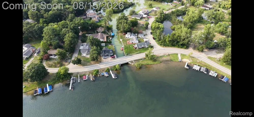 4235 Lake Grove Court White Lake Charter Township, MI 48383