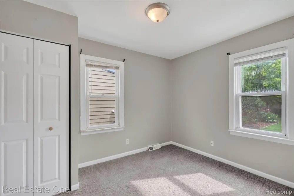4467 16TH STREET Wyandotte City, MI 48192