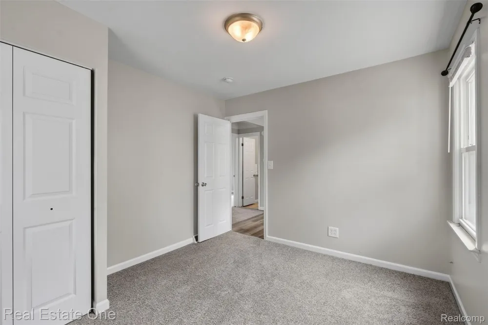 4467 16TH STREET Wyandotte City, MI 48192