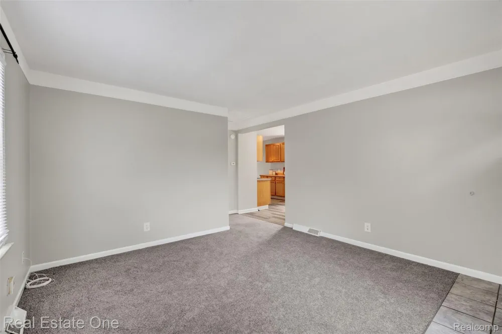 4467 16TH STREET Wyandotte City, MI 48192