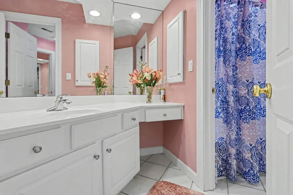 5240 Stockbridge Court Royalton Township, MI 49085